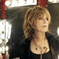 "Can't Let Go" -Lucinda Williams (Live)