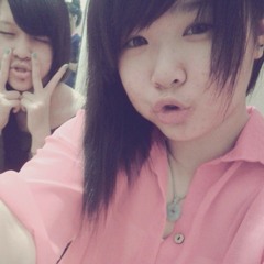 打喷嚏  =￣ω￣=  第一次  表取笑窝  -.- " 不懂有没有唱错  xDD