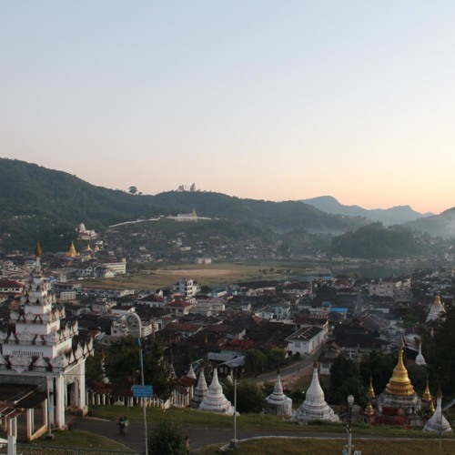 တြံေတးသိန္းတန္ : ခ်ယ္ရီလက္ေဆာင္ေပးသူ