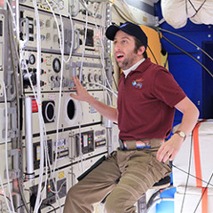 Astronaut Screams for 9 Minutes