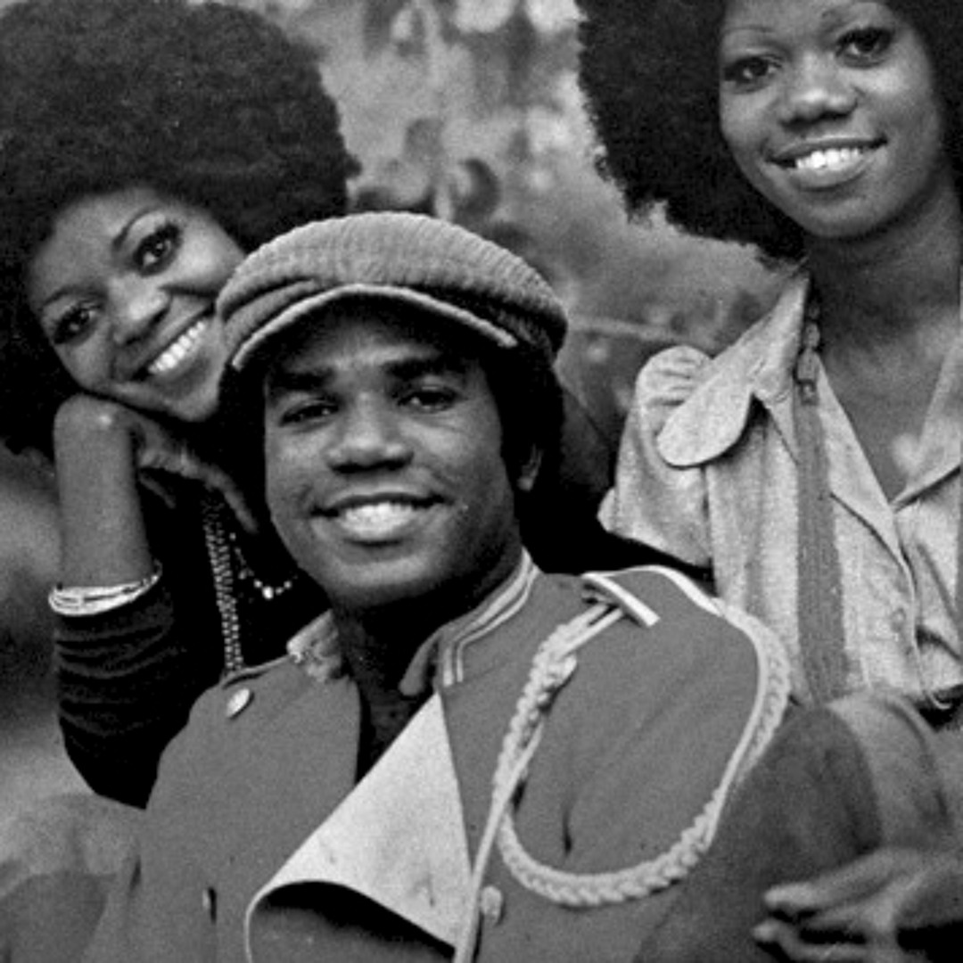 artworks-000044471841-oex9z2-