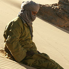 Imarhan N'Tinezraf   Titre  Edeslegh Imadjerad - Tuareg music