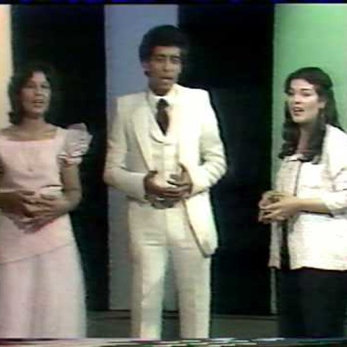 الأصدقاء - حبيبتى بتعلمنى احب الحياه