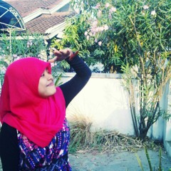 Suara pas2an dan bahasa inggris yg msh brantakan .hahaha.. Lagu "A Thousand Years"