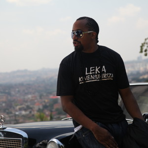 LEKA KWENYUMIRIZA- NAVIO ft Unique