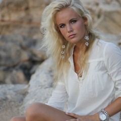 Maycke - Every Breath You Take, Live @ piano