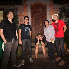 rumahsakit - Free Mash On (Live at The Rolling Stone Cafe Jakarta)