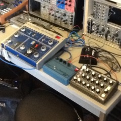 Akai MAX 49 step sequencing the Moog Minitaur going through a DOD 680 Analog Delay and Mu-Tron Bi-Phase at Switched On