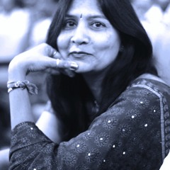 Mujhko Is Raat Ki Tanhaai me aawaz na do....cover by alka saxena
