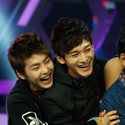 chen and xiumin speaking chinese