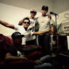 Hoy Solo Fumo & Fumo - theseckone + junnior + deickon :)