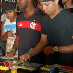 MC Fhael  Eu Vivo Pra Gastar Ao vivo Na Roda de Funk ( Dj Joao O Mlk Doido )