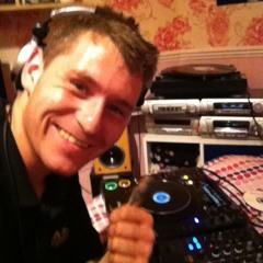 The dj mickey of leeds Show - hardcore mix 2 (made with Spreaker)