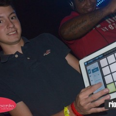 MC SMITH & MC FP - SENTA E QUICA, GOSTOSA LEGAL ( FEAT DJ CABECINHA )