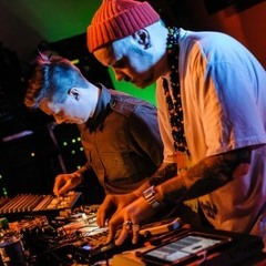 Claws Costeau: Svenhön (live at the Golden Pudel Club Hamburg)