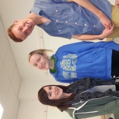 Jade, Cam, Georgia Singing I Know Its Today From Shrek at Canterbury College