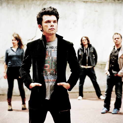 FOULE MONSTRE (Le pont des artistes)