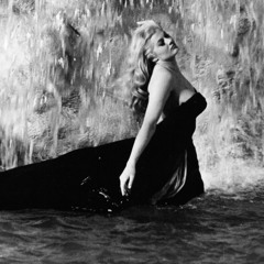 My Castle - Aedicule