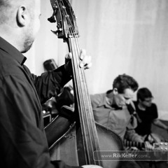 Swimming in Bengal - Opening Drone at Java Lounge: Jan. '12