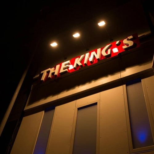 Dennis @ Kings Club 8-5-2011