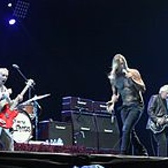 Iggy and The Stooges - "Penetration" (Live at Casino de Paris 2012)