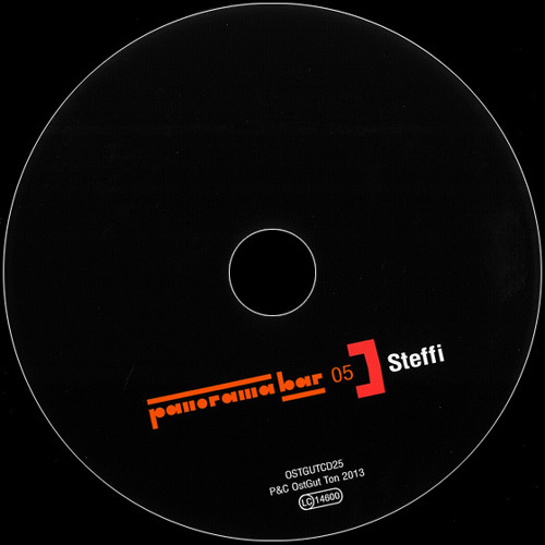 Steffi | DB011