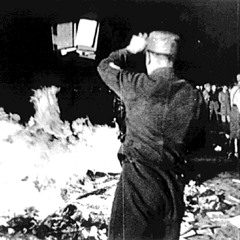 Beaty White - Contemplate