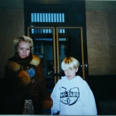 forðastu fógetann prod Fonetik Simbol 2004