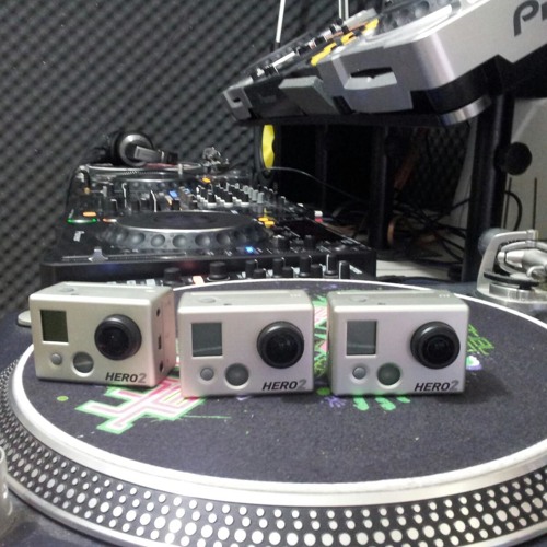DJ Cotts - Live on Happyhardcore.com 25-APR-13