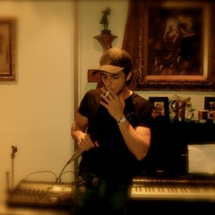 Mehrad Hidden in the studio with Arash Dara