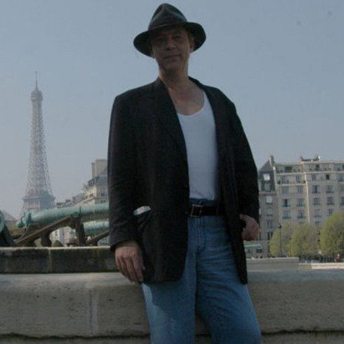 Tus Pies by Pablo Neruda read by Mark Johnson