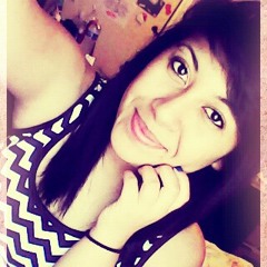 Ni Que Valieras Tanto