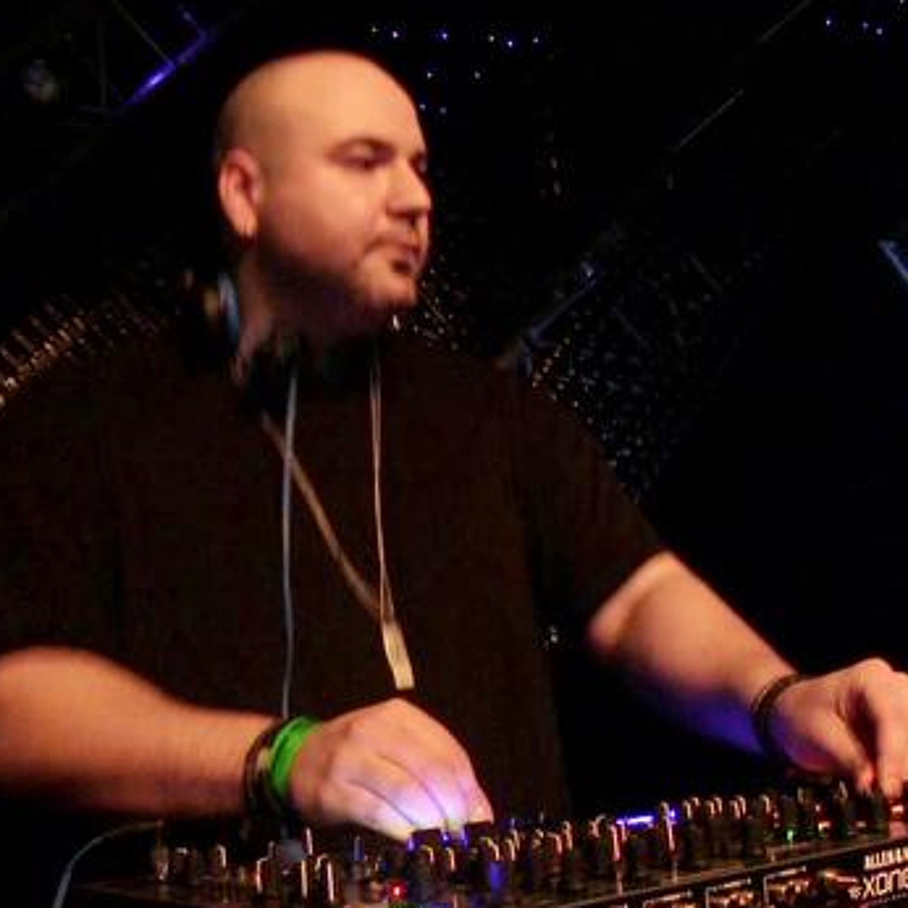 Carlo Lio Recorded Live from Soenda Indoor 2013 at Central Studios, Utrecht [Netherlands] episode artwork