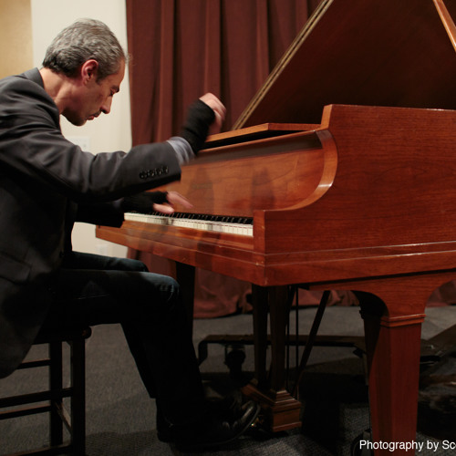 Piano Solo at The Firehouse Space - Brooklyn (NY)