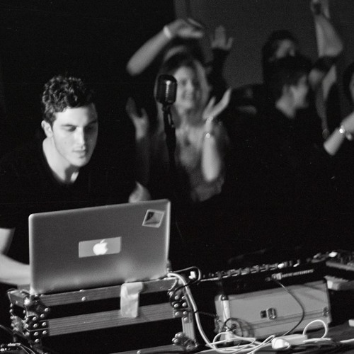 Nicolas Jaar Edit  - It's Me Oh Lord Acapella Praise (LaShun Pace)
