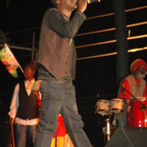 Mic Inity - Freedom - 05. Badman Fi Who