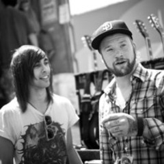 Vic Fuentes & Jonny Craig - She Makes Dirty Words Sound Pretty