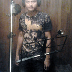 အခ်စ္စစ္တစ္ခုန႔ဲေ၀း - ေသာ္ဇင္