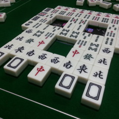 黑麻将 (Black Mahjong)