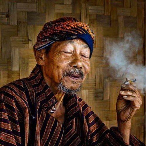 Saputangan_Sundari Soekotjo