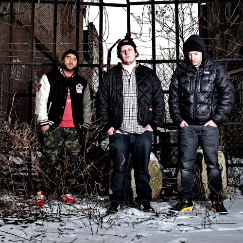 Ugly Heroes-Desperate
