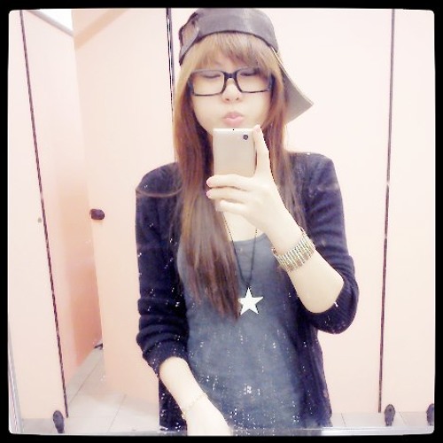 Vẫn Nhớ - Lợi Emo