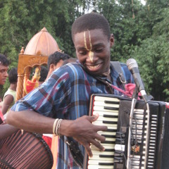 Community Hall Kirtan in Mayapur_Nitai Priya das