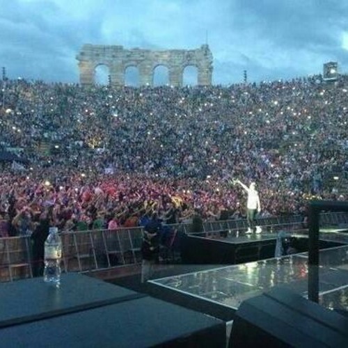 artworks-000048707754-e94exl-t500x500 Nonostante siano passati tanti anni, continuiamo ad ascoltare le canzoni dei One Direction