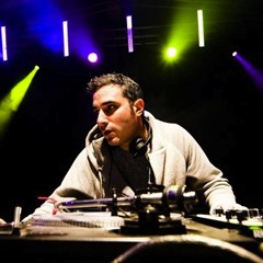 i-DJ: DJ Yoda