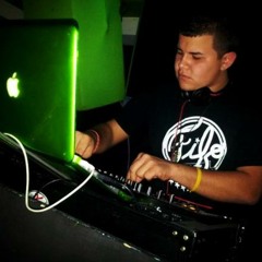 Don Omar ft Daddy Yankee, Yandel & Arcangel-Yo soy de Aqui (Live Dembow Mix by DJ Fermin)