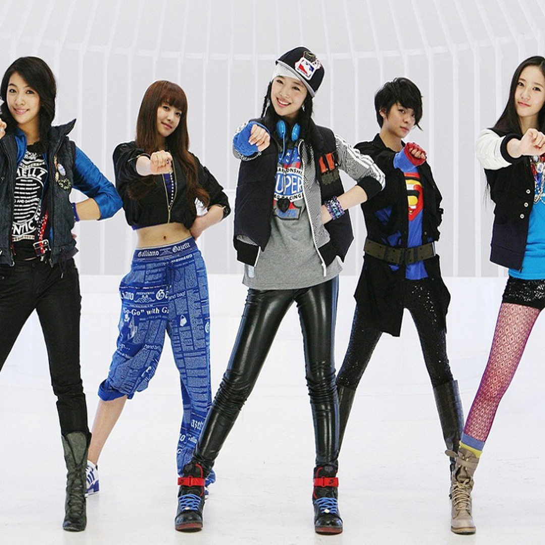 Listen to F(x) - Chu~ by WuChae_Pyo in fx kpop playlist online for