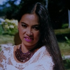 ခင္ ညြန္႔ရည္(ရြက္ၾကမ္းေရခ်ိဳ)