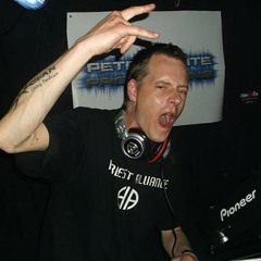 UNIX-CLAN (NL) @ TOXIC SICKNESS RADIO 24HR BANK HOLIDAY SPECIAL | ROUND: 22/24 TERRORCORE | 26.05.13