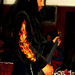 Queen Elizabeth (Live in Darjeeling, India)